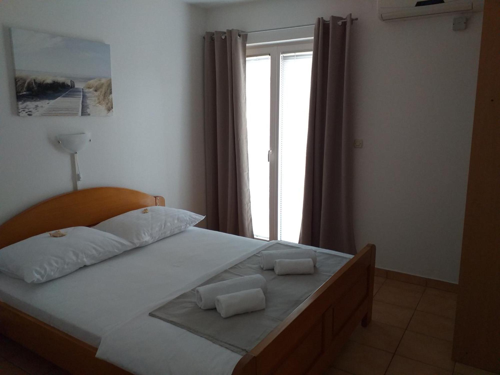 Apartments I-P Malinska Habitación foto